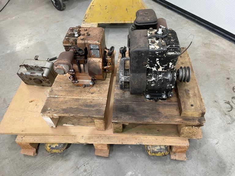 Two Briggs and Stratton engines for nearly free price