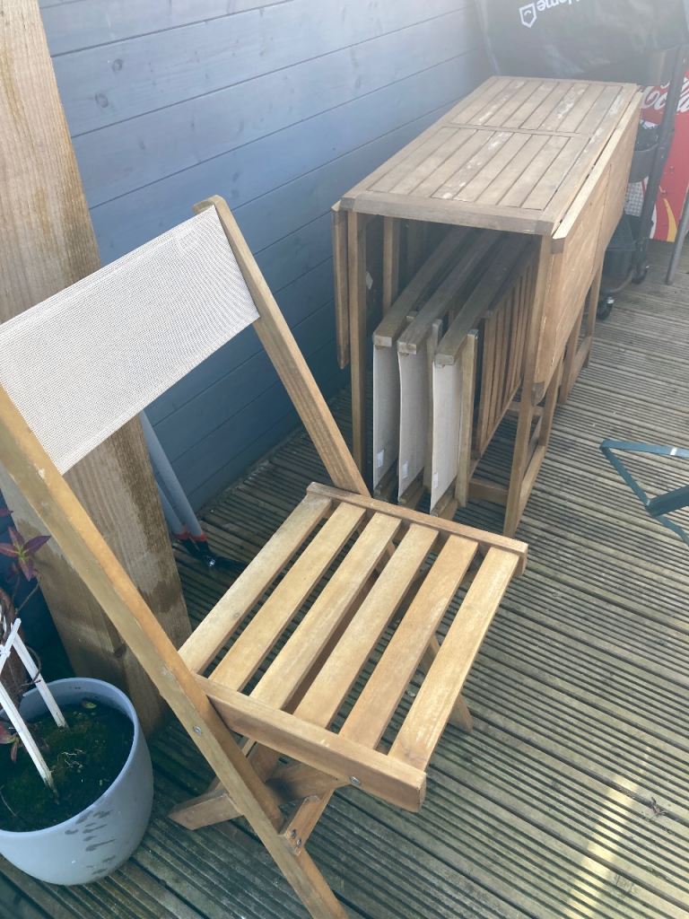 Garden Table & 4 Chairs