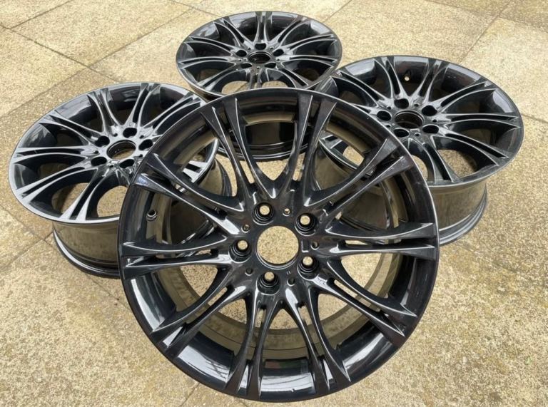 Genuine 18" Style MV2 Alloys Gloss Black Fully Refurbished Staggered in fitment