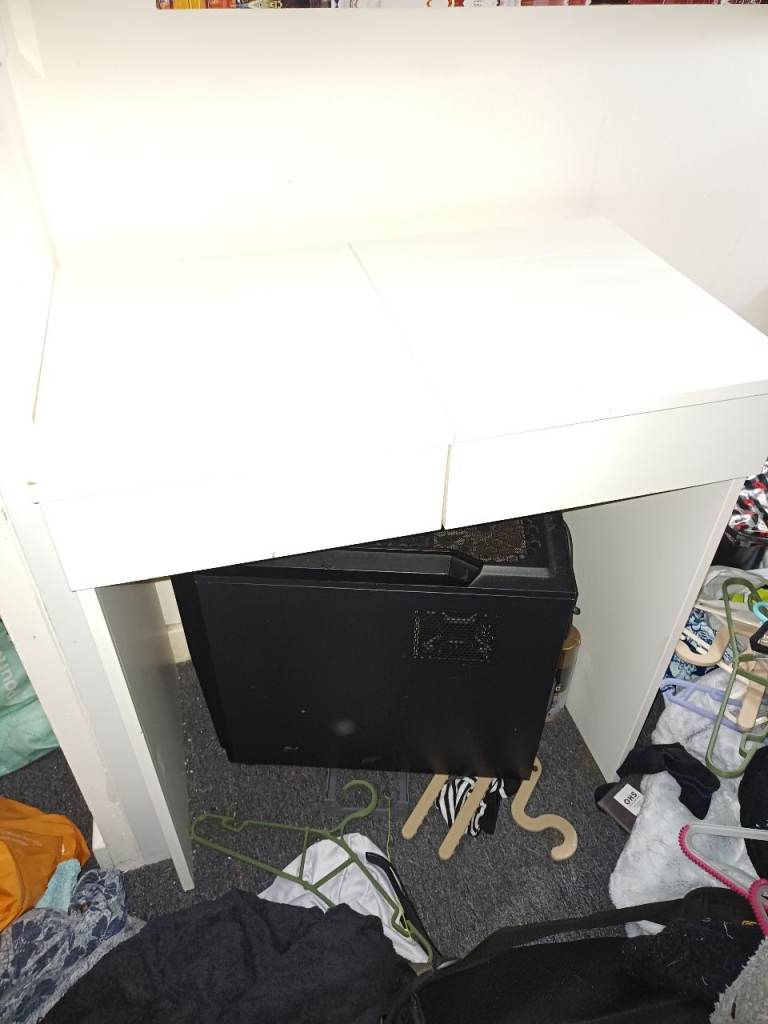 Brimnes dressing table