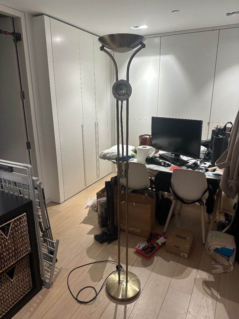 Halogen Torchiere Floor Lamp with Adjustable Reading Light (Model: JLSWIE 5NN)