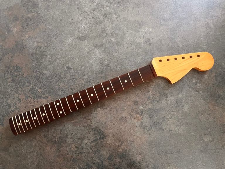 Jaguar Neck 7.25” Rosewood Neck - Nitrocellulose Vintage Tint - USA Spec #8 Hosco Japan