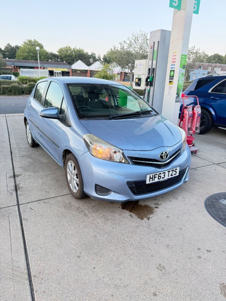 Toyota, YARIS, Hatchback, 2013, Manual, 1364 (cc), 5 doors