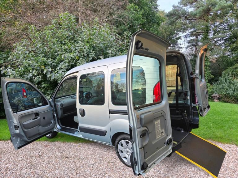 2006 Renault Kangoo 1.6 Wheelchair Accessible Vehicle + 3 Seater + Automatic  Wheelchair Accessib...