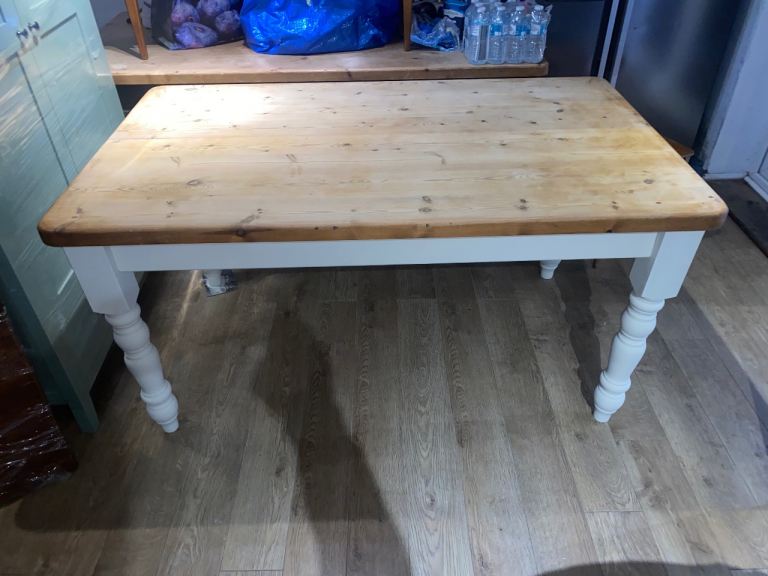 image for A SOLID BESPOKE PINE 6 SEATER COUNTRY/VICTORIAN STYLE DINING TABLE ,FARROW & BALL OFF WHITE,