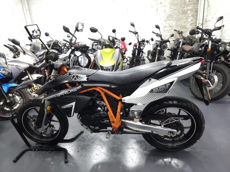 Sinnis Apache SMR 125 2021 