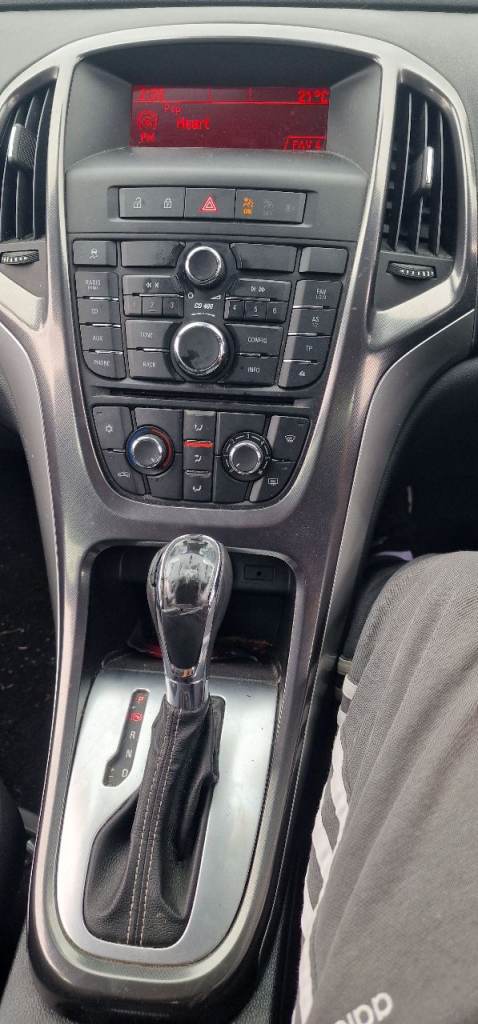 AUTOMATIC VAUXHALL ASTRA 1.6 ULEZ COMPLAINT 5 DOOR 