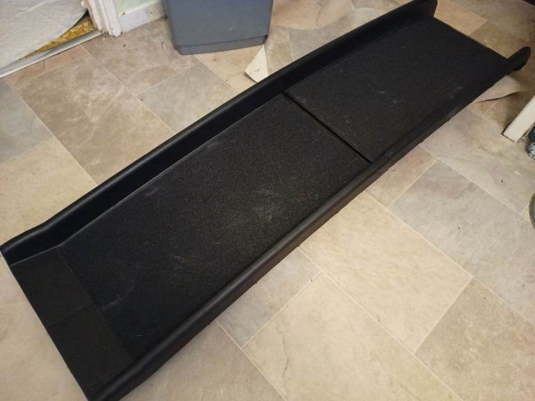 Dog Ramp (folding) - free to collector