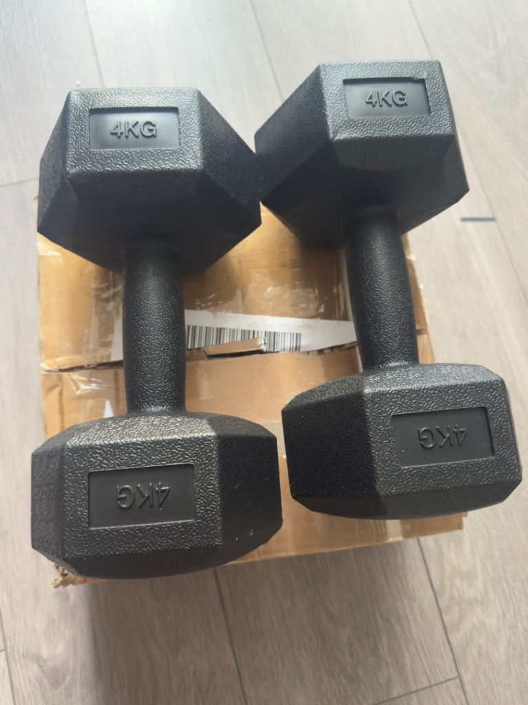 New 4kg dumbbell 