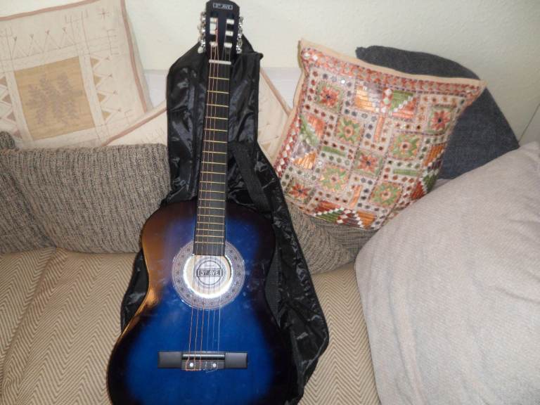 Guitar - Classical 3 / 4 Size Guitar – Blue with Carry Bag 