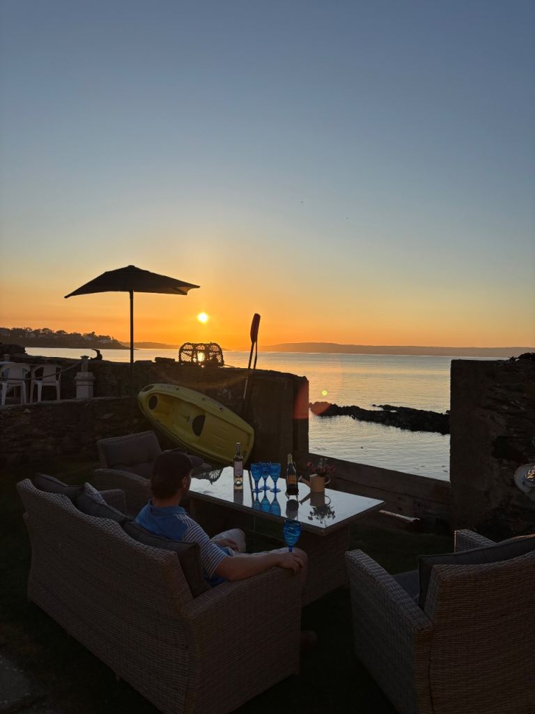 Seaside Cottage for Rent in centre or Bangor 