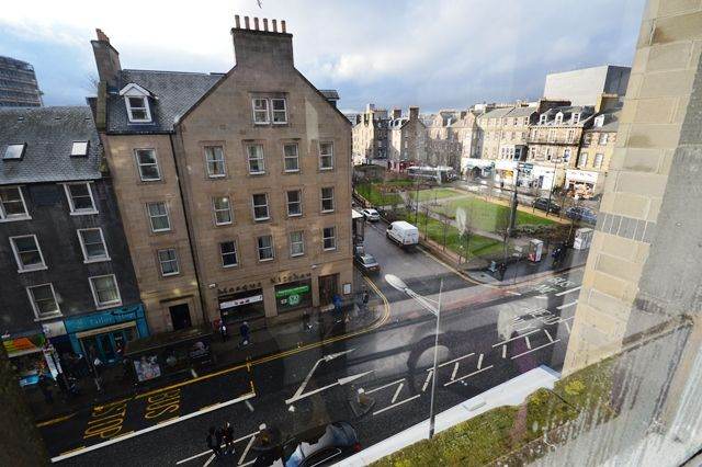 FESTIVAL: Superb 3 bedroom flat located on Nicolson Street ideal for festival performers and staff..