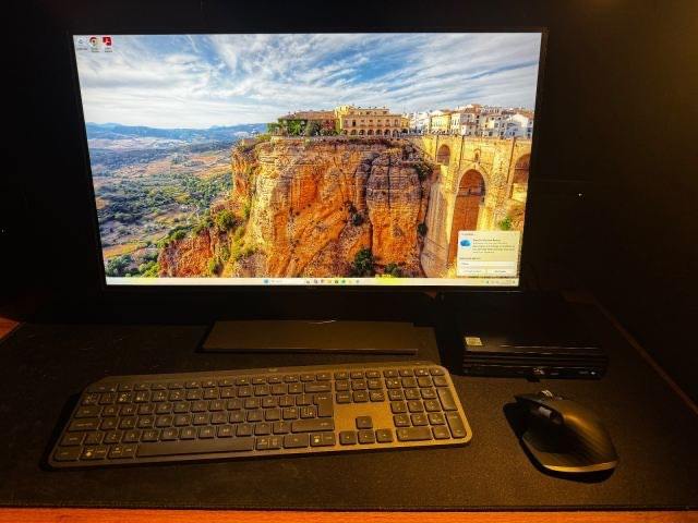 HP ProDesk 400 G6 Desktop Mini PC - W11 i3 10th Gen 8GB 256GB NVMe WiFi BT