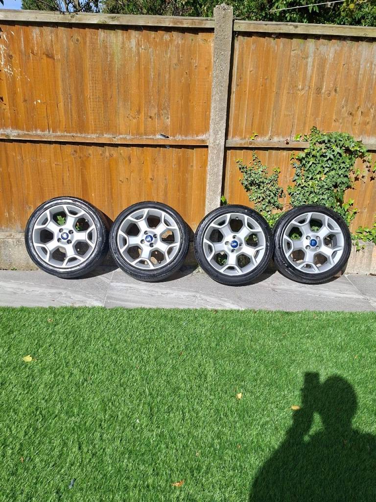 Set 4 original wheel rims & tyres ford ka