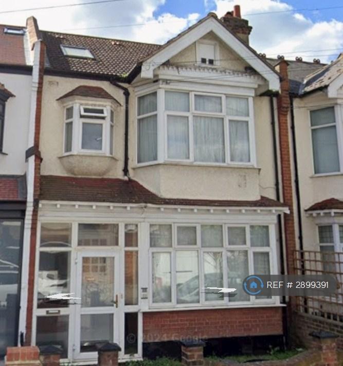 5 bedroom house in Moyser Road, London, SW16 (5 bed) (#2899391)
