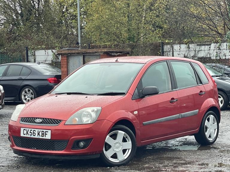 * FORD FIESTA 1.4L ZETEC CLIMATE 5 DOOR + LOW 70K MILES + LONG MOT + JUST SERV *