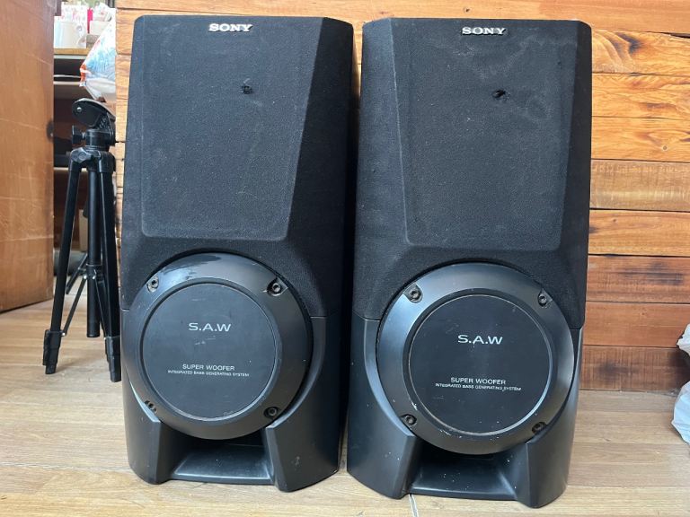Sony SS-XB6AV Pair of 3-Way Hi-Fi Speakers 8 Ohms - S.A.W. Bass System - Collection Only