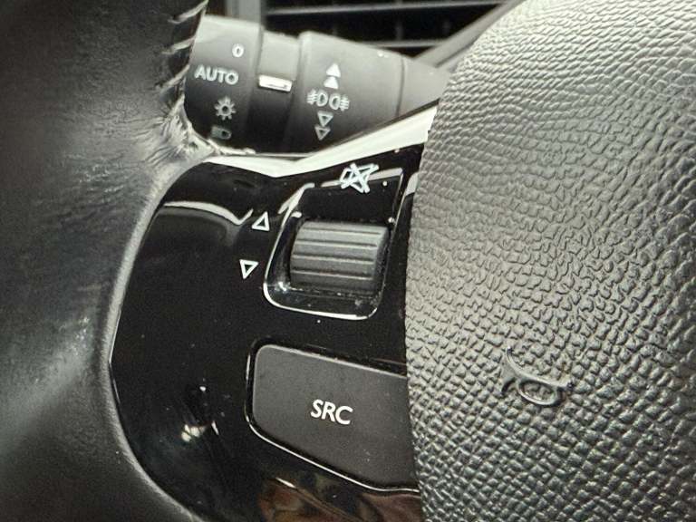 PEUGEOT 308 1.2 PureTech Allure Black Manual Petrol 2017