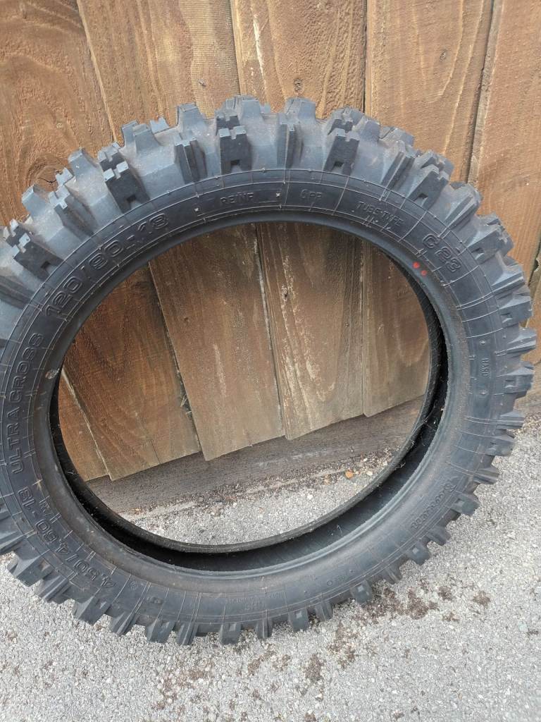 motorcycle nobbly tyre 120/90-18