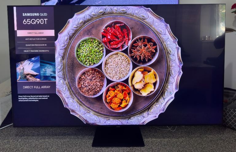 SAMSUNG 65" Smart 4K Ultra HD HDR QLED TV with Bixby, Alexa & Google Assistant