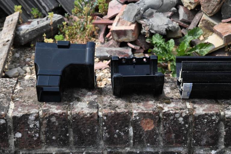 Flo-plast Black Plastic Guttering – New
