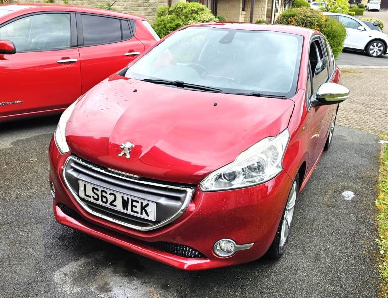 Peugeot, 208, Hatchback, 1.4VTi, Allure, 3 Door