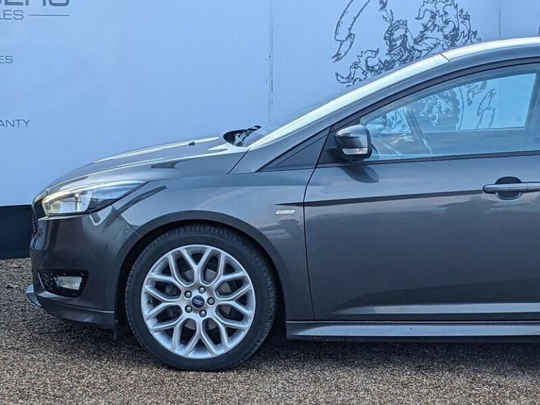 2018 Ford Focus 1.0 EcoBoost 140 ST-Line Navigation 5dr HATCHBACK PETROL Manual
