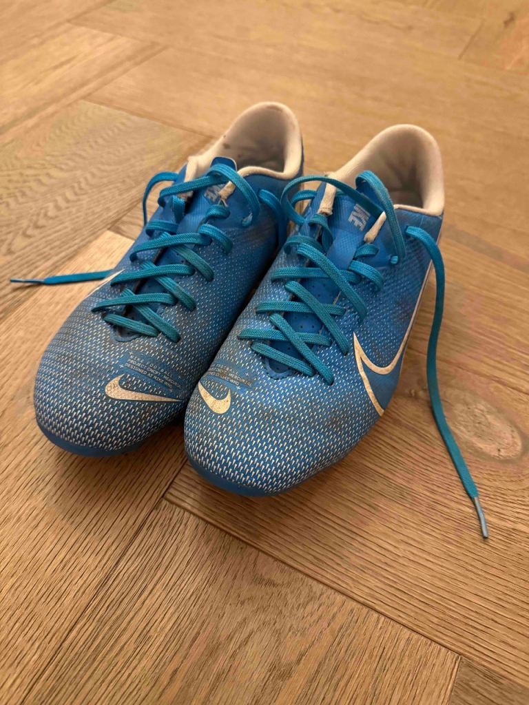 Nike kids football boots - size 2.5