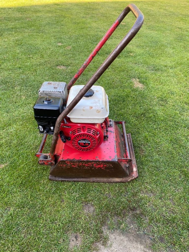Warsop compactor wacker plate 16” 70kg