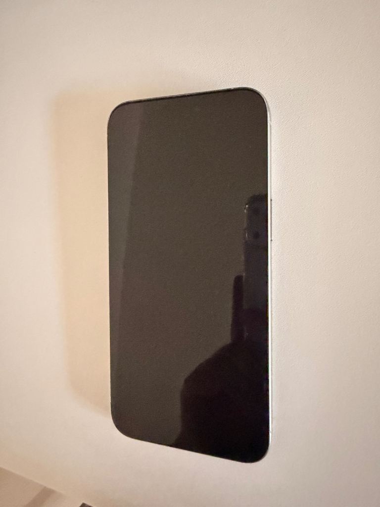 I phone 15 pro max 