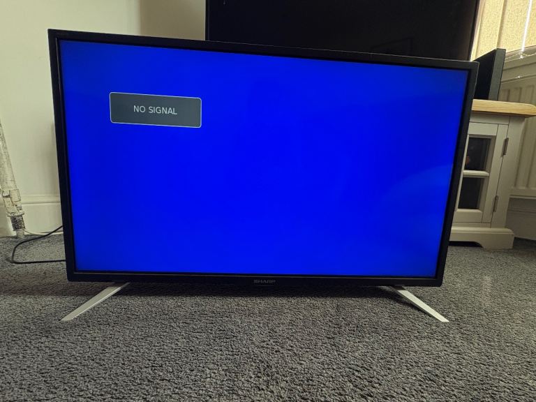 Sharp 32” tv