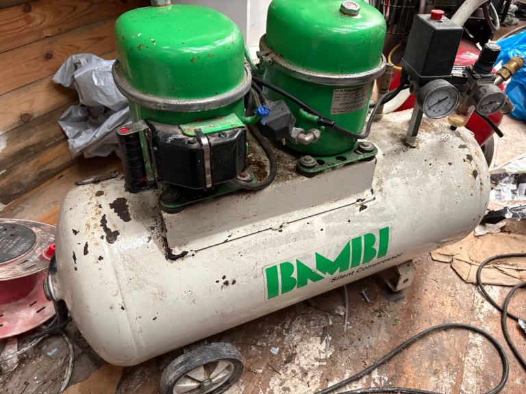 Bambi Silent Air Compressor 