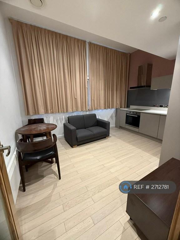 Studio flat in Produce Exchange Building, Liverpool, L2 (#2712781)