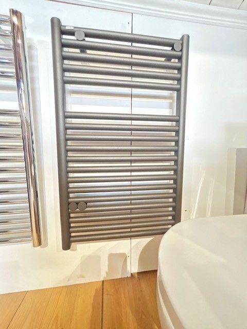 Tissino Bathroom Towel Radiator 812 x 500 in Arabica