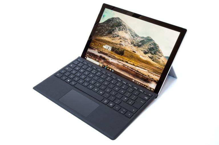 Microsoft Surface Pro 7 Intel i5 128GB SSD 8GB RAM Keyboard Laptop Tablet touchscreen