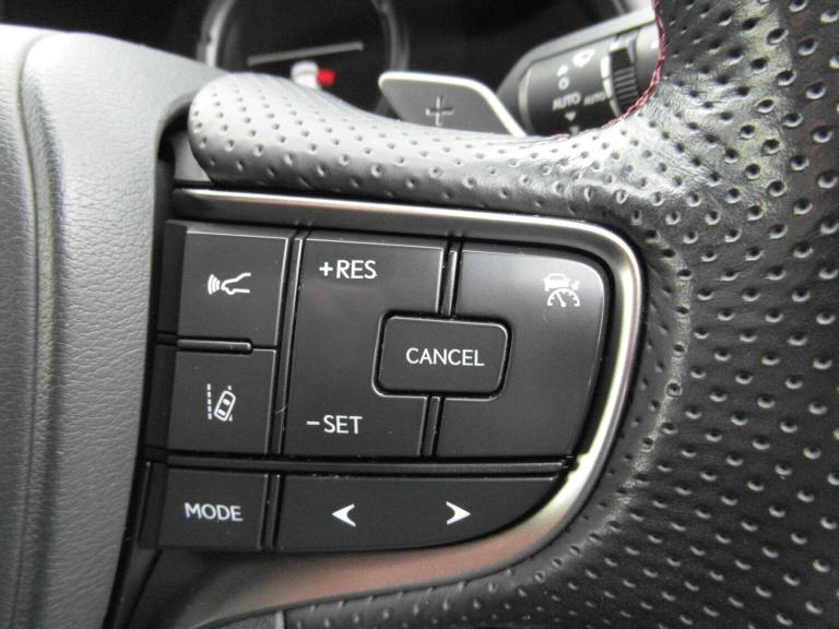 2019 Lexus UX 2.0 250h F Sport (Premium Plus) SUV 5dr Petrol Hybrid E-CVT Euro 6 (s/s) (1 ESTATE ...