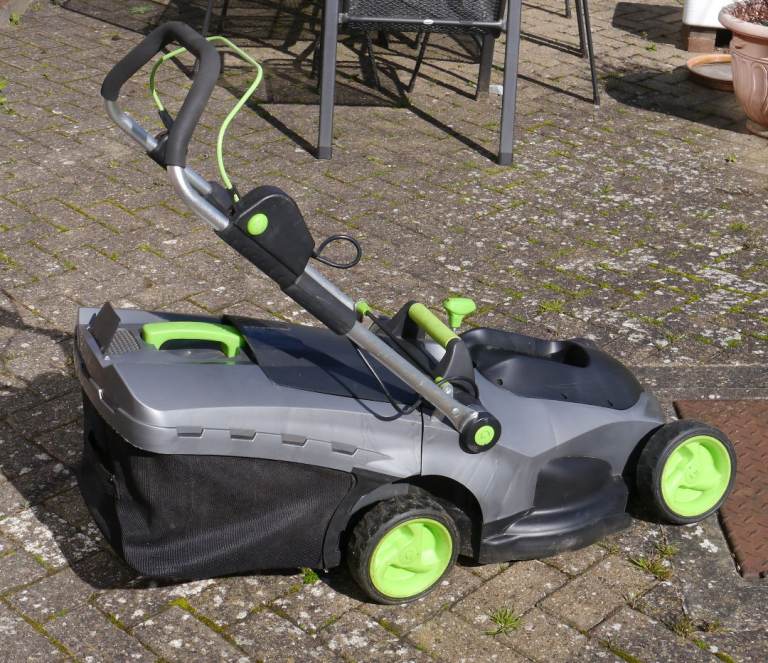 G Tech Cordless lawnmower