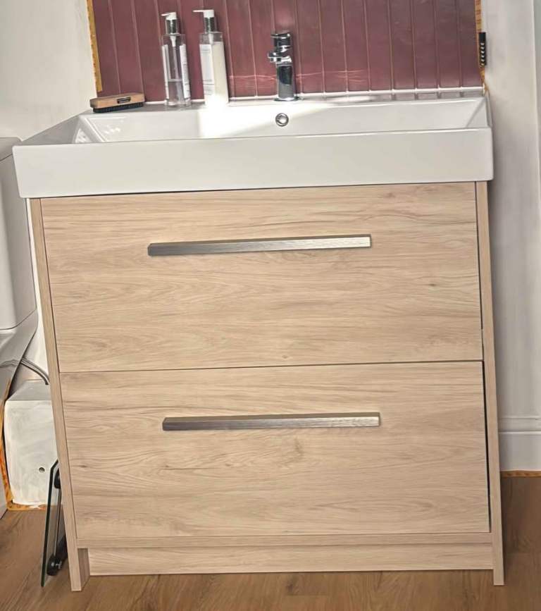 HiB Novum Veles Floor Standing Bathroom Vanity Unit (Cabinet Only)