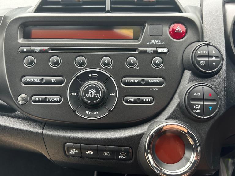 HONDA JAZZ ONLY 37 K AND FSH MOT JUNE 26 