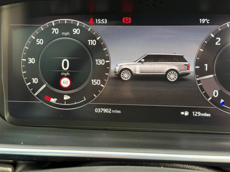 2020 70 RANGE ROVER 3.0 SD V6 VOGUE SE Diesel Auto with only 38,000 miles