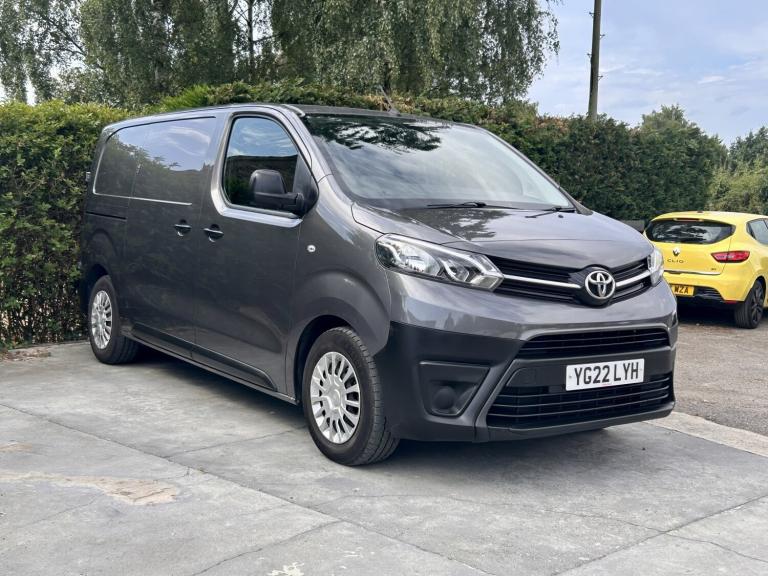 TOYOTA PROACE 1.5 D Icon 2022