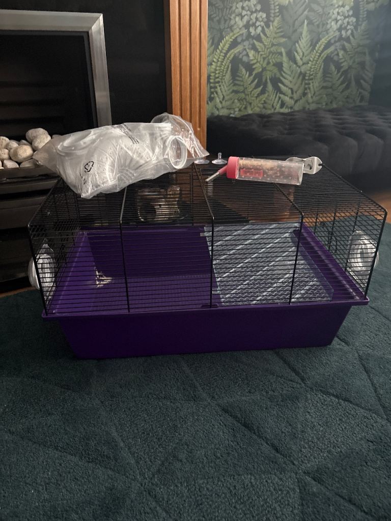 Hampster / gerbil cage 