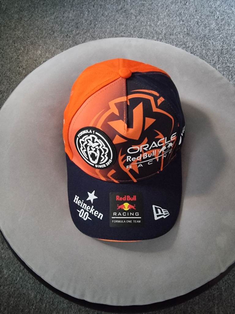 F1 MAX VERSTAPPEN baseball CAP.
