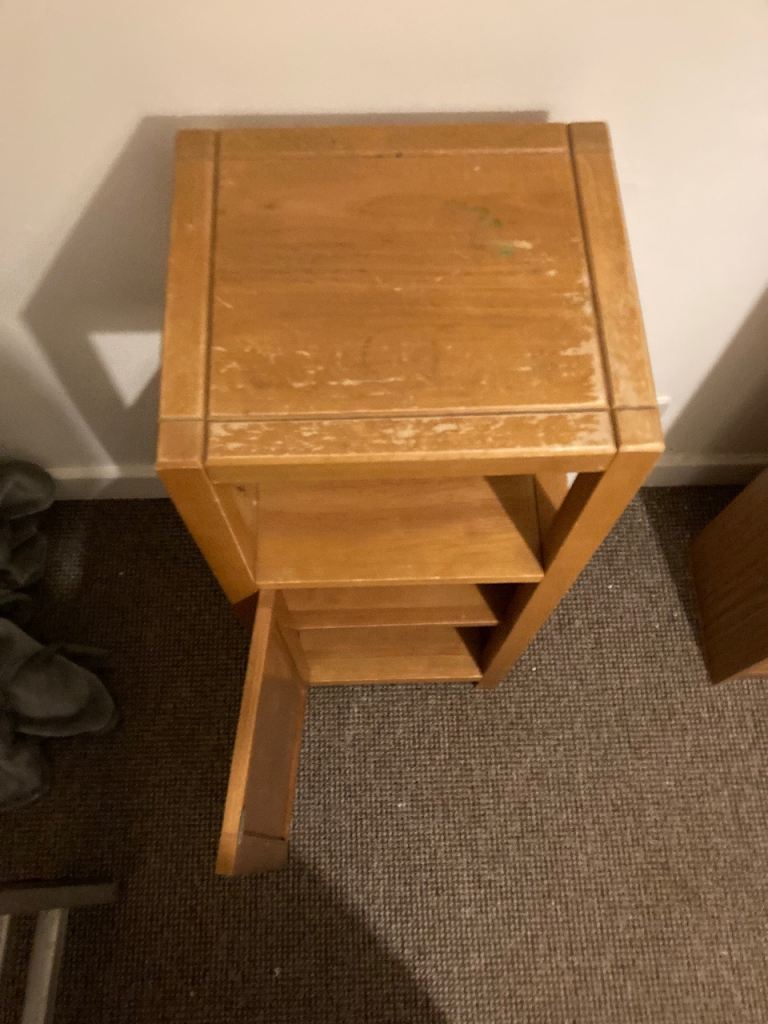 Bathroom cabinet / vanity unit 