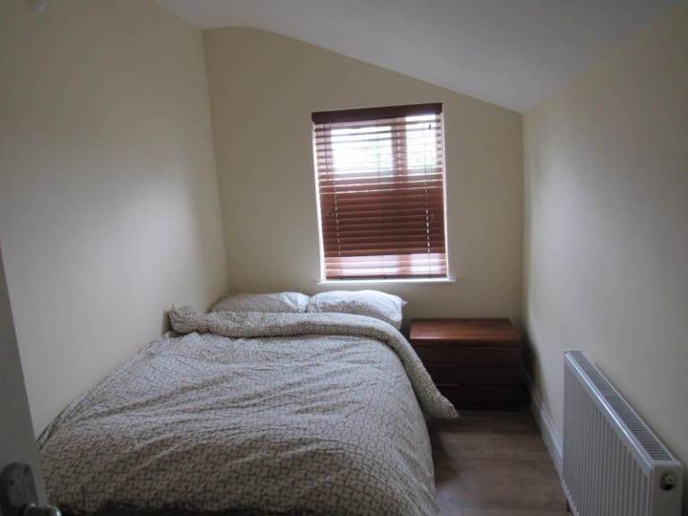 Furnished Room to Rent – RM20 3BJ
