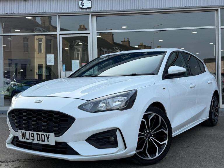 2019 Ford Focus 1.0T EcoBoost ST-Line X Euro 6 (s/s) 5dr HATCHBACK Petrol Manual