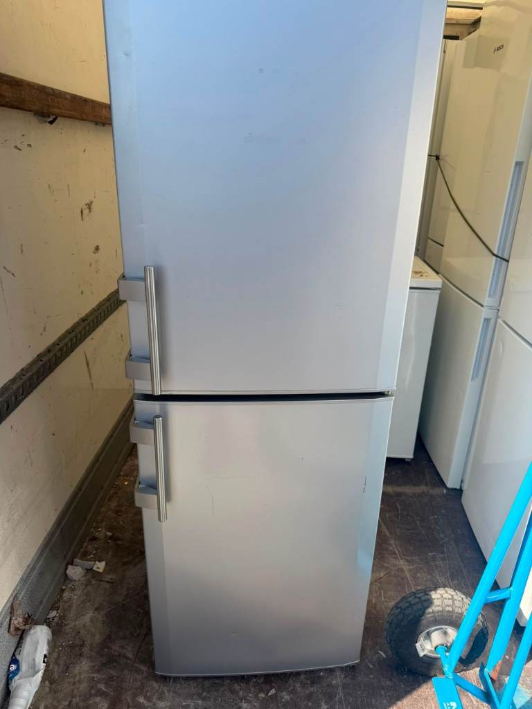 Liebherr Freestanding Fridge Freezer - Silver, Good Condition