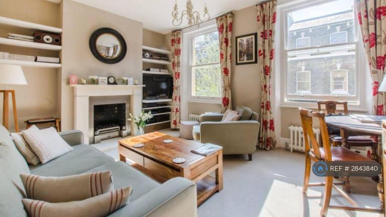 2 bedroom flat in Charleston Street, London, SE17 (2 bed) (#2843840)