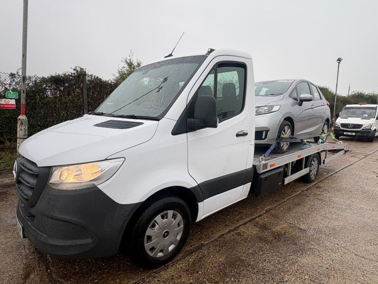 CHEAP VEHICLE RECOVERY SERVICE TOW TRUCK CAR TRANSPORTATION & DELIVERY