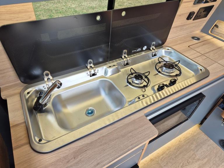 Ford Transit Custom Limited SPEEDS EDITION Camper 130ps 4Berth, HIGH SPEC